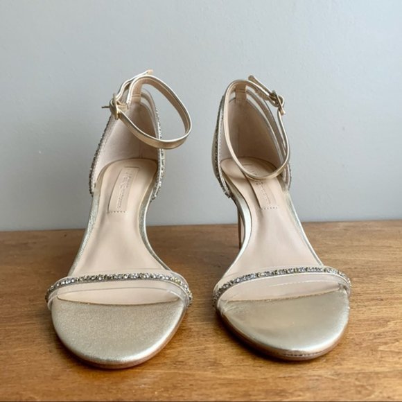 Vince Camuto | BNIB Phillipa Gold Jewel Leather Ankle Strap Sandals - Picture 4 of 15